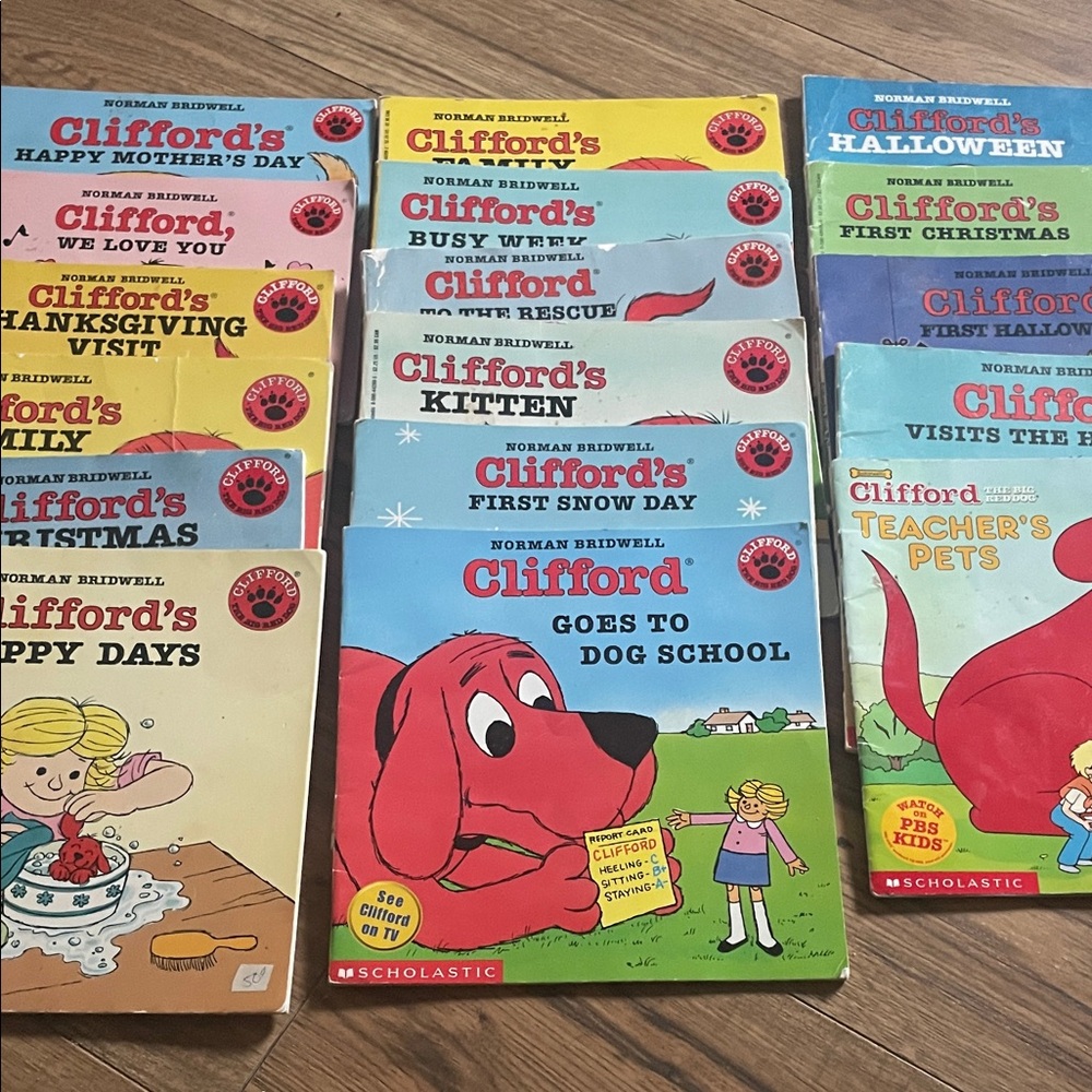 Scholastic Clifford Book Lot with Bright Red and Blue Covers